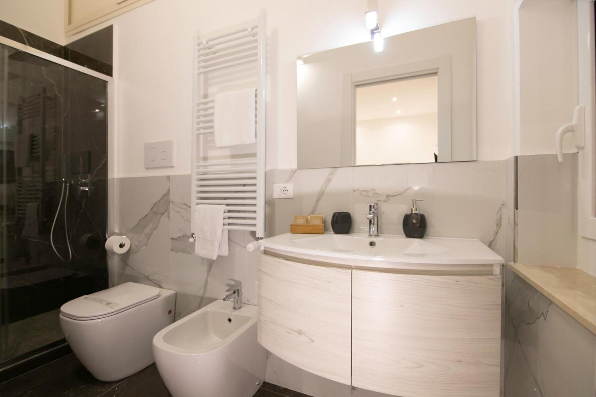 Villareale47 Luxury Suites & Rooms Палермо Екстериор снимка